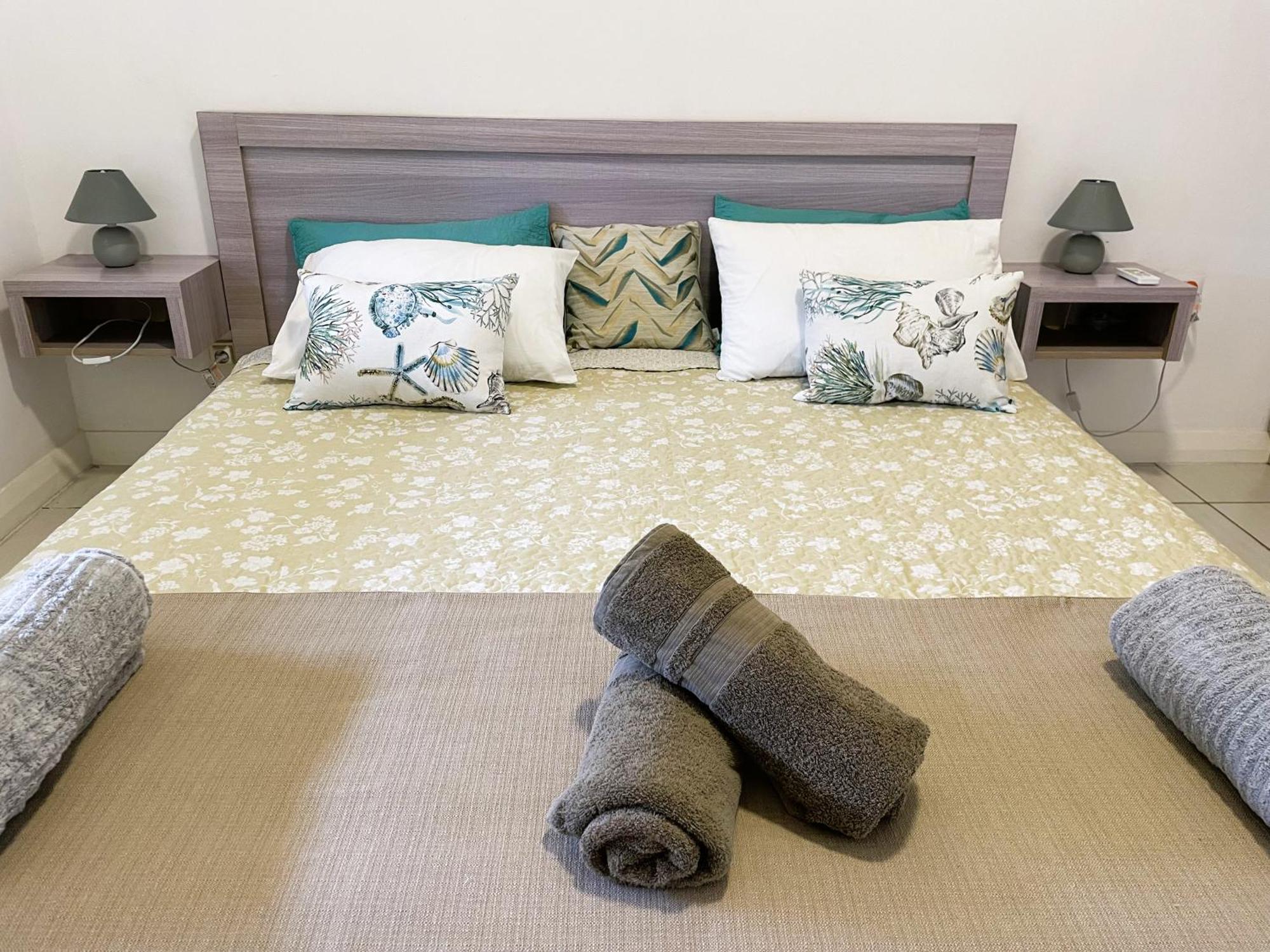 Sg5 L Le Turquoise - Second Line Beachfront